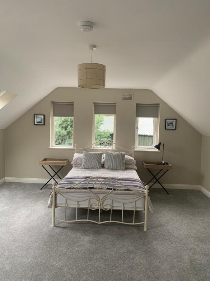 The Mews Villa Newbridge  Luaran gambar