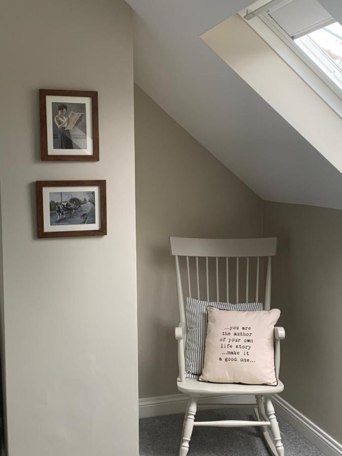 The Mews Villa Newbridge  Luaran gambar